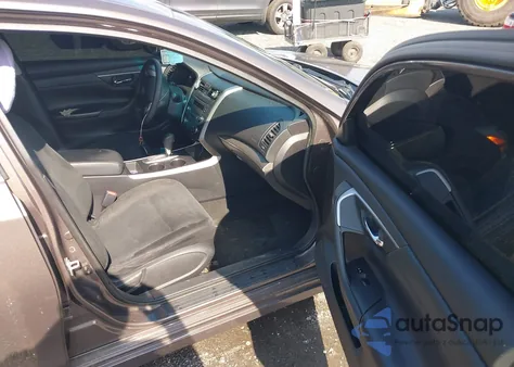 2015 Nissan Altima 2.5 S from USA, damaged, VIN 1N4AL3AP2FC462386